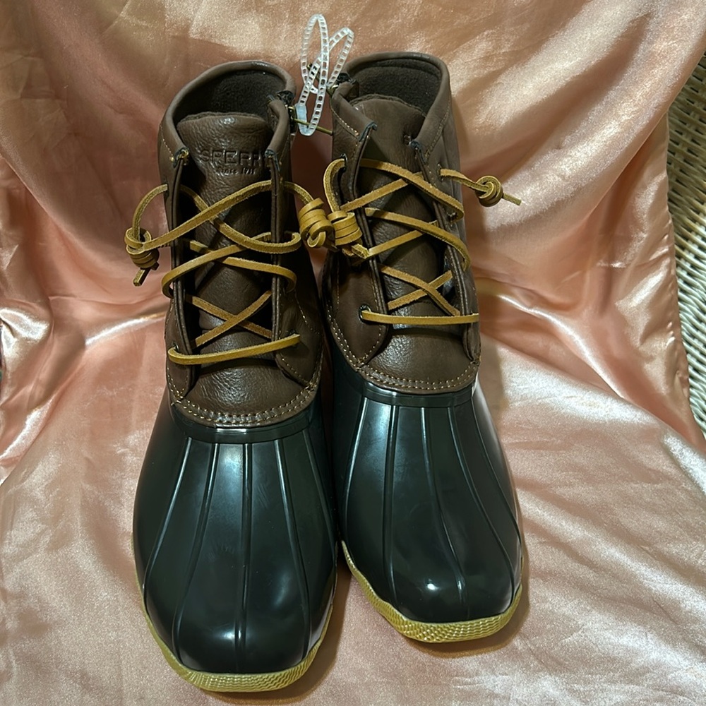 Sperry Saltwater Boots girls
